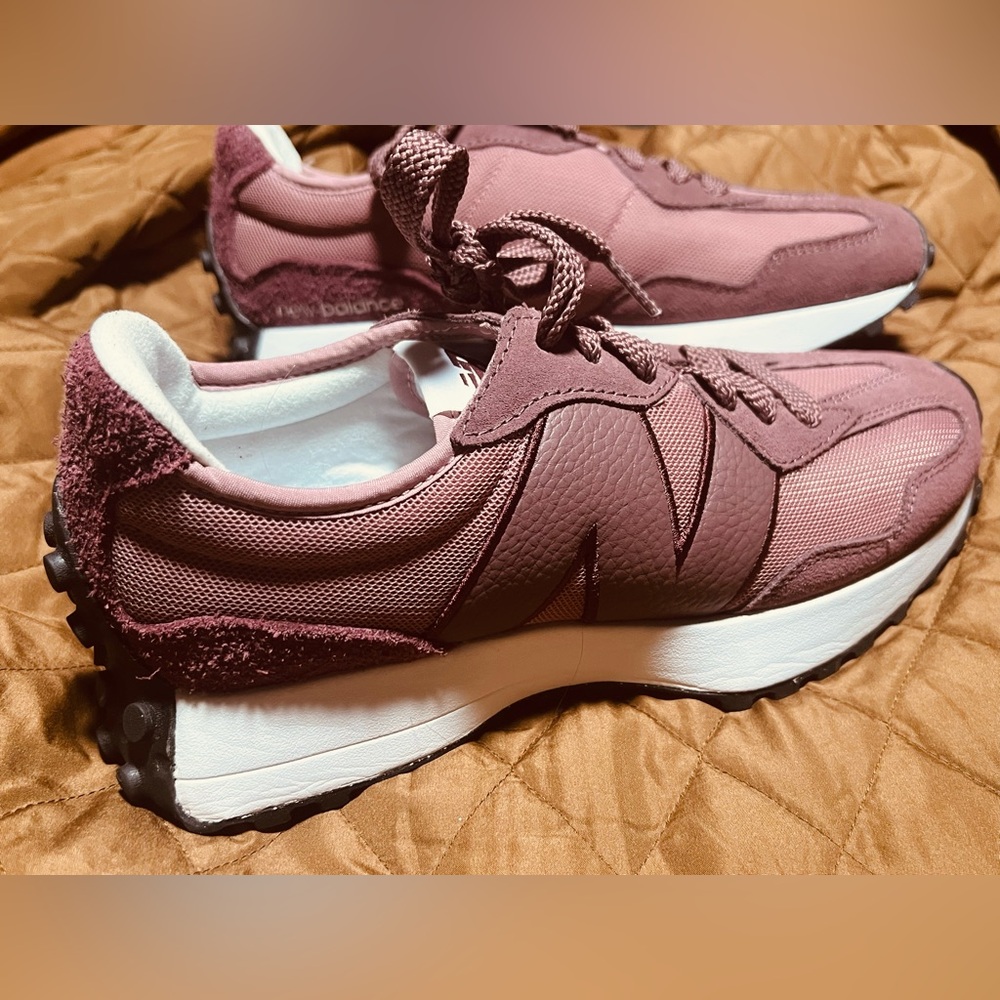 New Balance Women's Mauve Sneakers